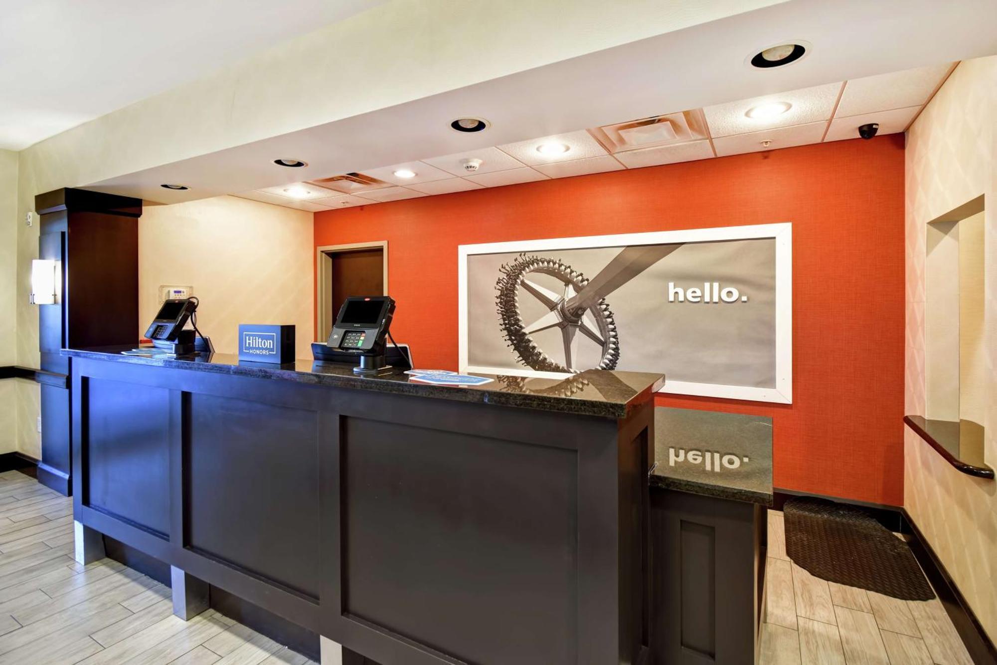 Hampton Inn מידלטאון מראה חיצוני תמונה